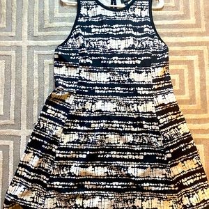Plus size 2x Women’s black and white formal dress